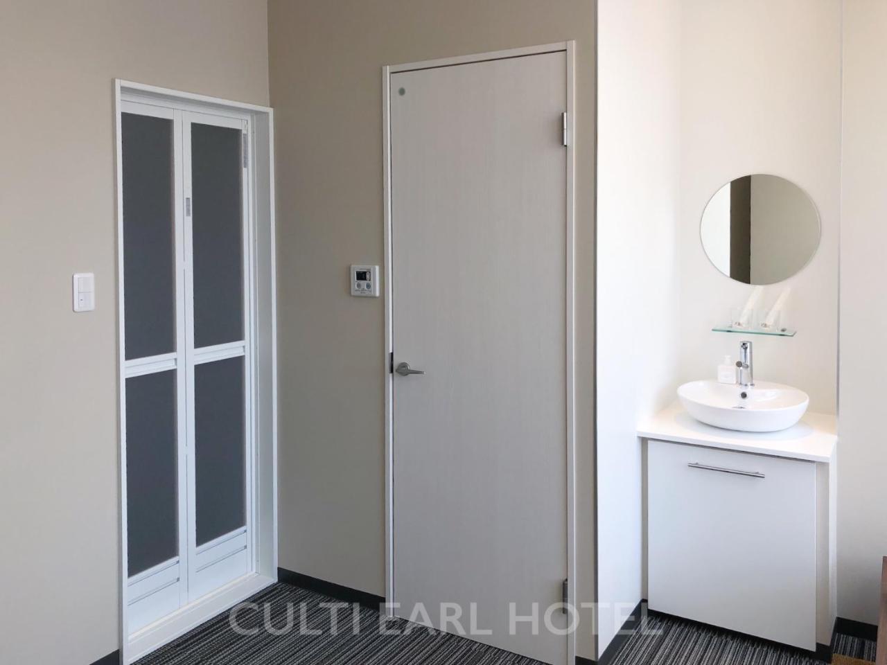 Culti Earl Hotel Осака Экстерьер фото